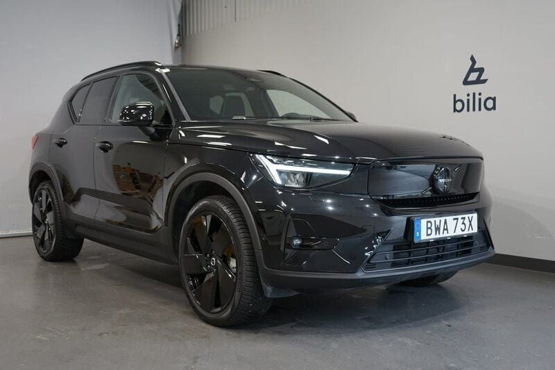 Svart Begagnad 2024 Volvo EX40 Performance SUV | 569 000 kr (Lite dyr) - Bild 1/3