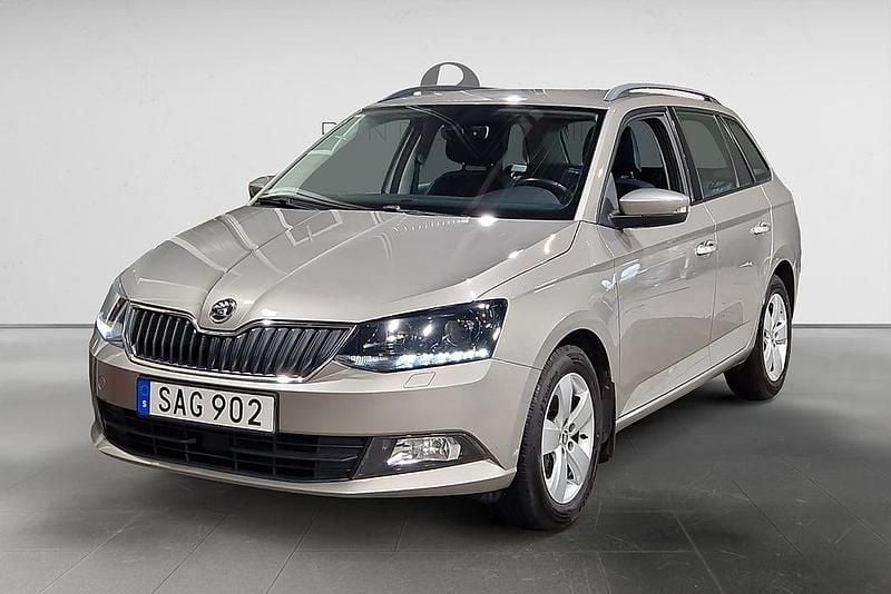 Ljusbrun (brun) Begagnad 2016 Skoda Fabia Style Kombi | 69 900 kr (Superpris) - Bild 1/3