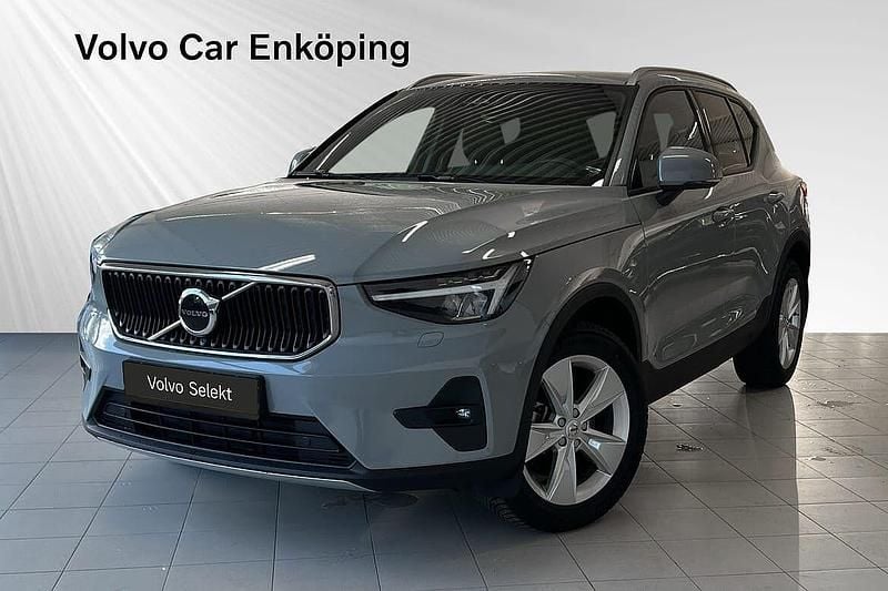 Begagnad 2024 Volvo XC40 SUV | 334 900 kr (Superpris) - Bild 1/3