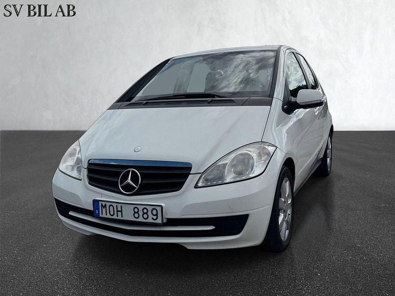 Vit Begagnad 2010 Mercedes A160 Classic Halvkombi | 44 900 kr (Marknadspris) - Bild 1/4
