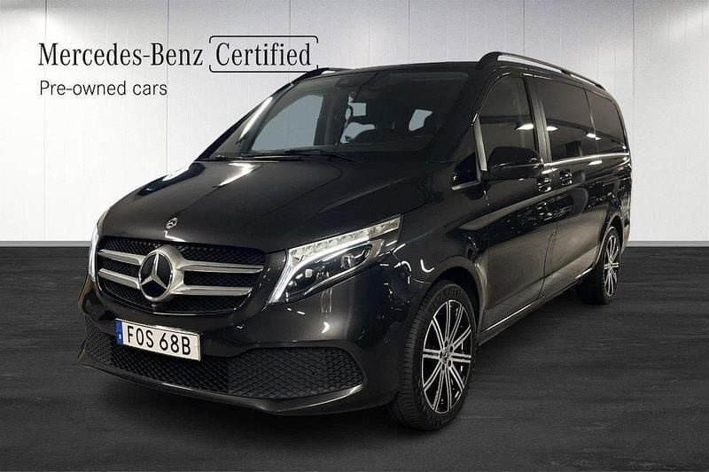 Mörkgrå (grey) Begagnad 2022 Mercedes V250 Avantgarde Minibuss | 599 000 kr (Bra pris) - Bild 1/4