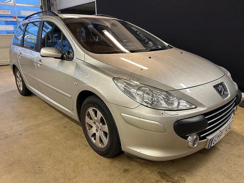 Grå Begagnad 2007 Peugeot 307 Kombi | 18 900 kr (Marknadspris) - Bild 1/4
