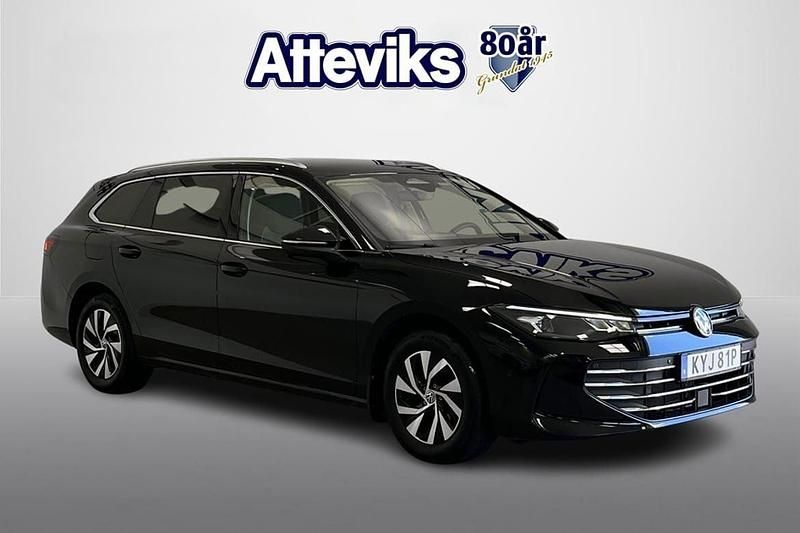 Svart Begagnad 2024 VW Passat Business Kombi | 367 900 kr (Dyr) - Bild 1/4