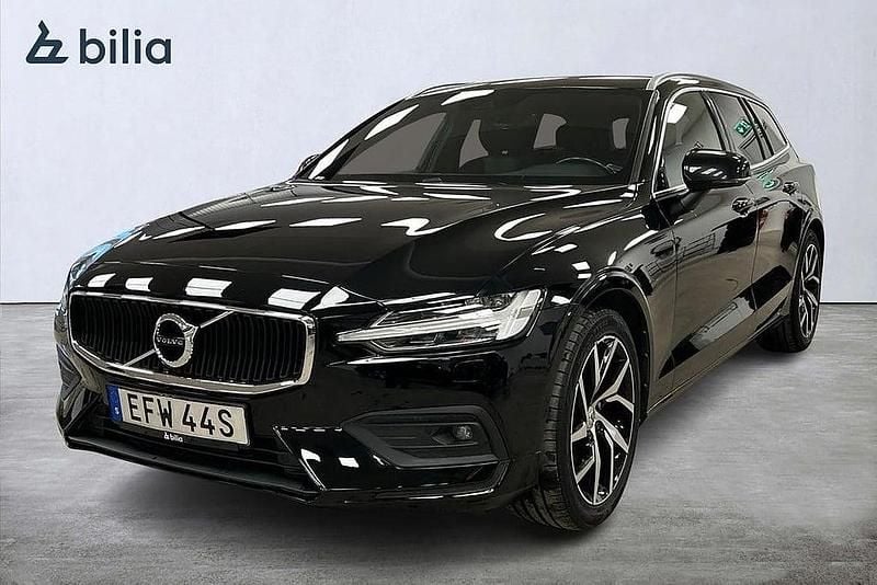 Svart Begagnad 2019 Volvo V60 Momentum Kombi | 244 900 kr (Bra pris) - Bild 1/3
