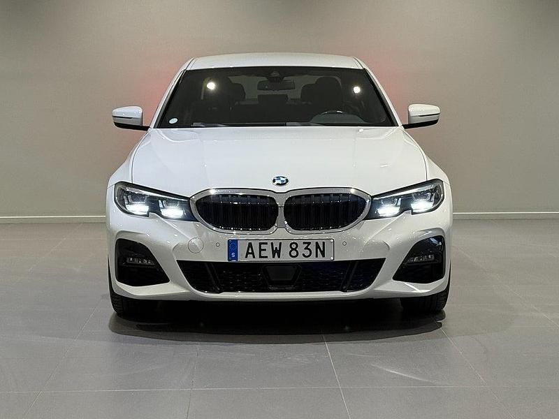 Begagnad BMW 330e Comfort Edition 184 HK (135 kW) 2021 Vit Sedan