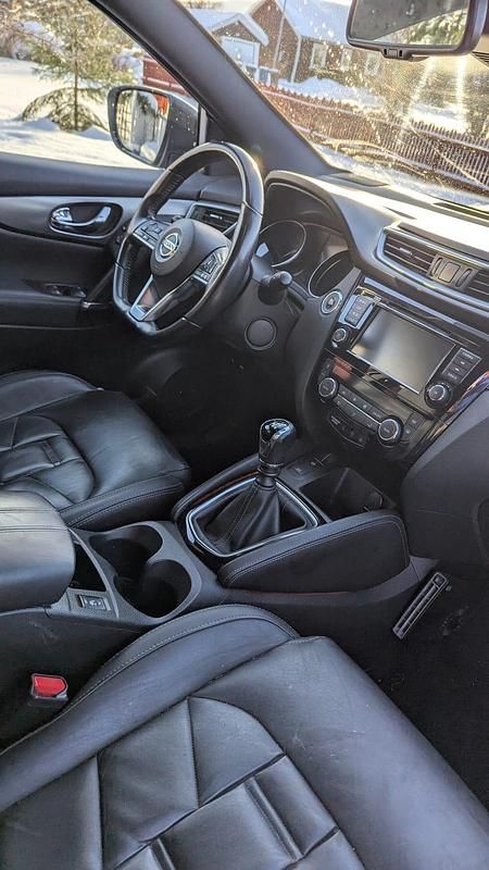 Begagnad Nissan Qashqai 140 HK (102 kW) 2019 SUV