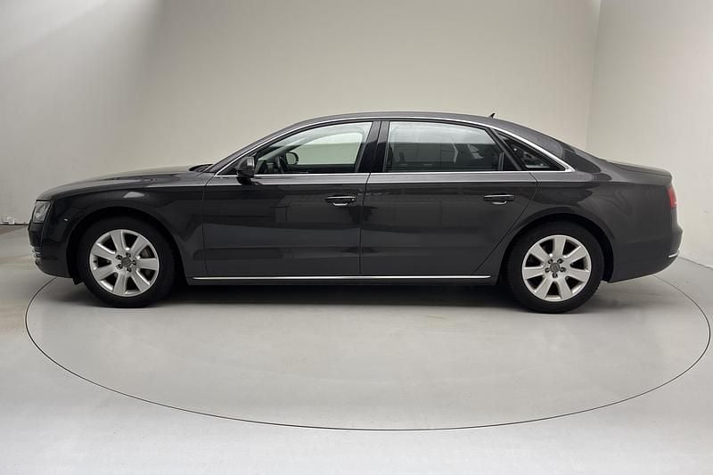 Begagnad Audi A8L 2013 Grå Sedan