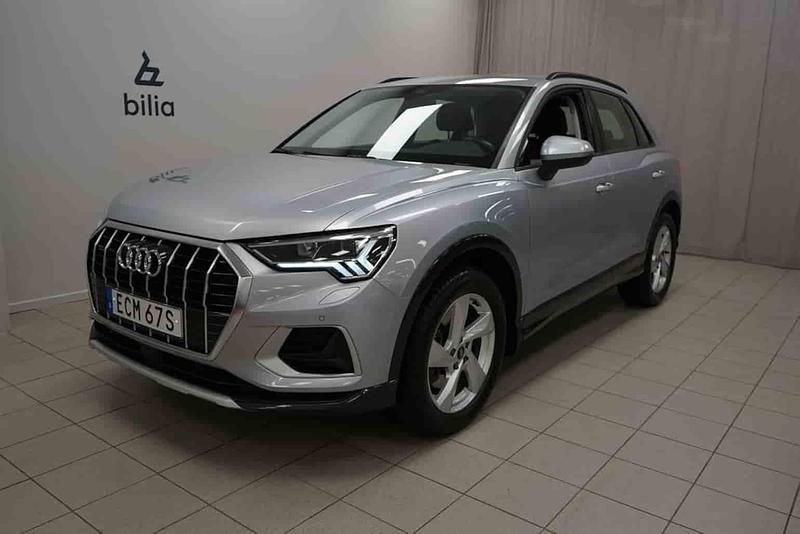 Silver Begagnad 2021 Audi Q3 SUV | 339 900 kr - Bild 1/1