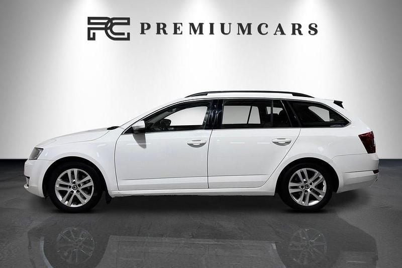 Begagnad Skoda Octavia Ambition 110 HK (80 kW) 2016 Vit Halvkombi