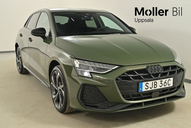Grön Ny 2025 Audi A3 Sportback e-tron S-Line Sedan | 529 899 kr (Marknadspris) - Bild 1/4