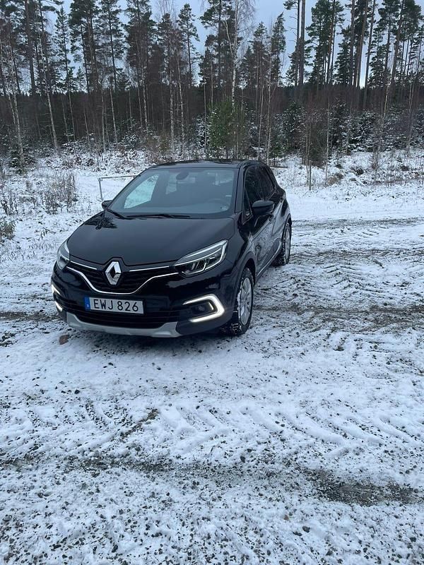 Begagnad 2018 Renault Captur SUV | 136 000 kr (Marknadspris) - Bild 1/4