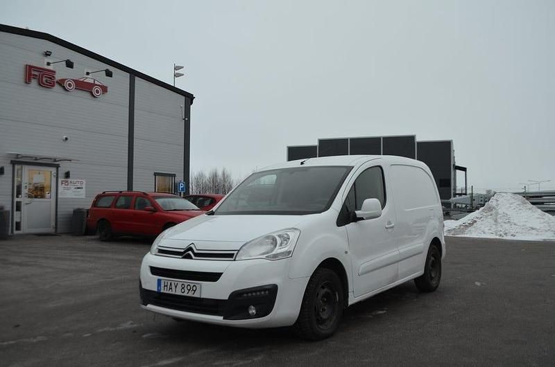 Begagnad Citroën Berlingo 90 HK (66 kW) 2015 Vit Minibuss