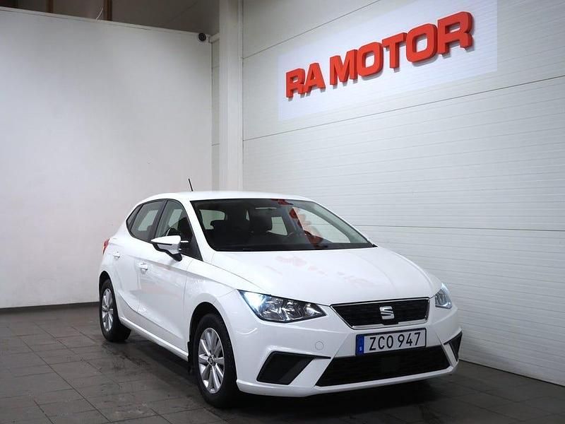 Vit Begagnad 2017 Seat Ibiza Style Halvkombi | 94 900 kr (Marknadspris) - Bild 1/3