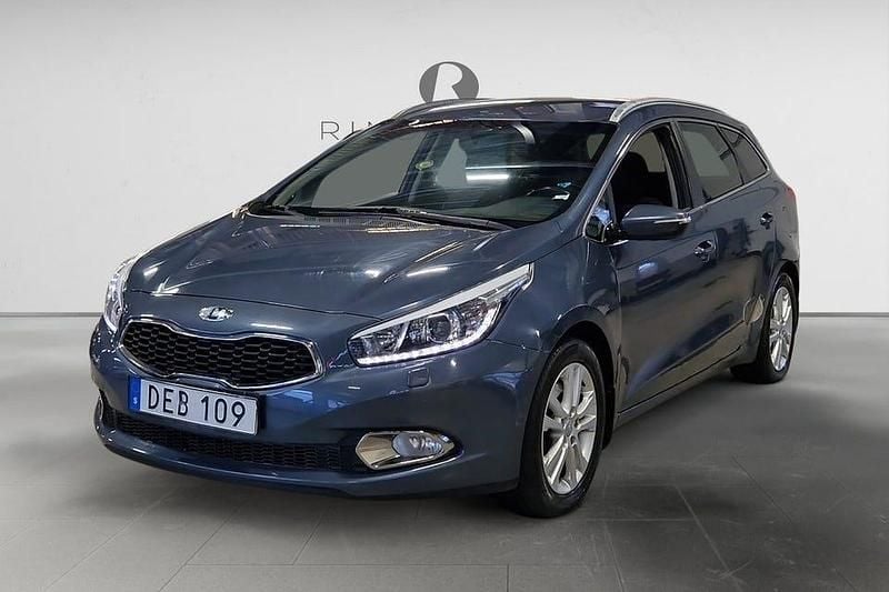 Blå Begagnad 2014 Kia Ceed Comfort Halvkombi | 64 900 kr (Marknadspris) - Bild 1/3