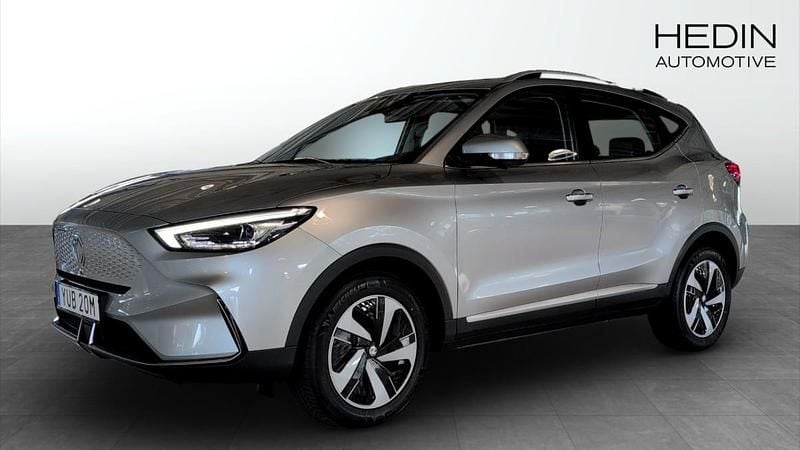 Begagnad 2022 MG ZS Luxury Sedan | 244 900 kr (Bra pris) - Bild 1/4