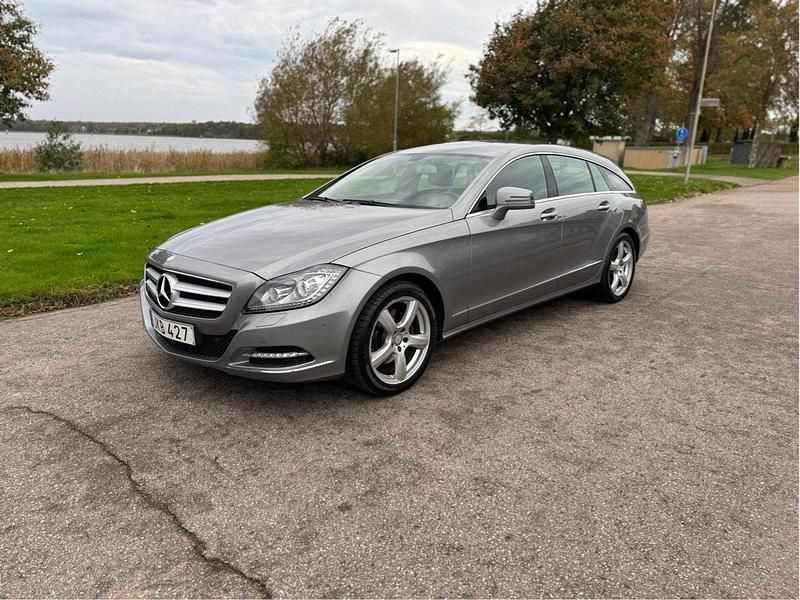 Silver Begagnad 2014 Mercedes CLS250 Shooting Brake Kombi | 138 000 kr - Bild 1/4