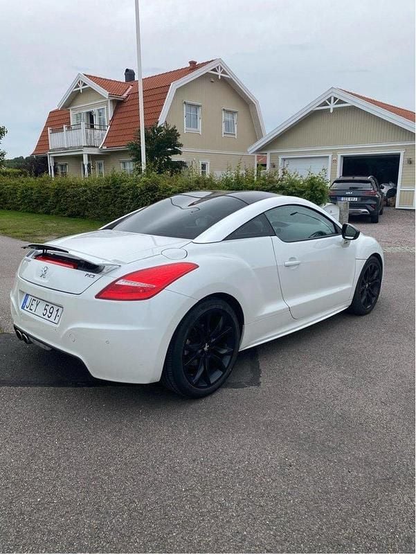 Vit Begagnad 2010 Peugeot RCZ Sportkupé | 80 000 kr (Marknadspris) - Bild 1/4