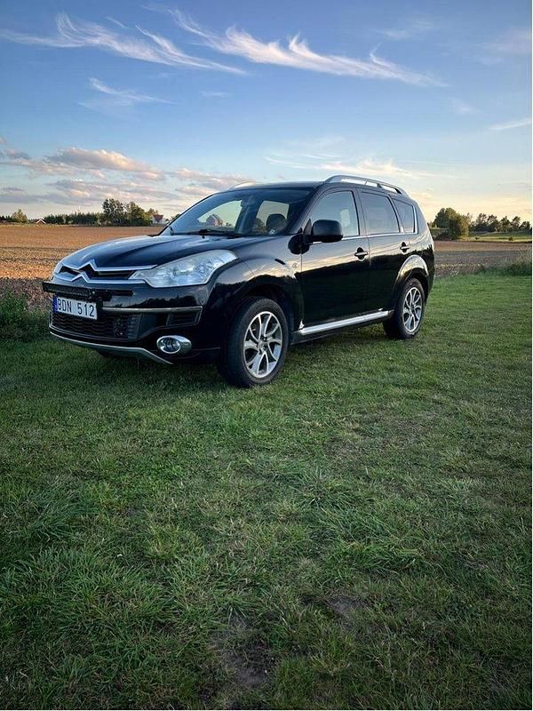 Svart Begagnad 2011 Citroën C-Crosser SUV | 75 900 kr - Bild 1/4