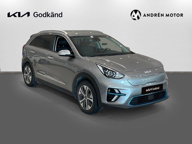 Begagnad Kia e-Niro Advance 150 kW (204 HK) 2022 Grå SUV