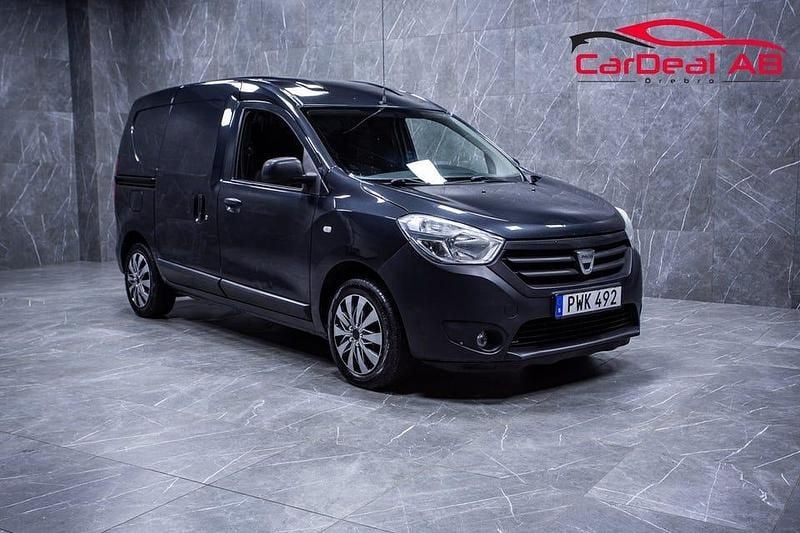 Grå Begagnad 2015 Dacia Dokker Express Van | 59 800 kr (Dyr) - Bild 1/4