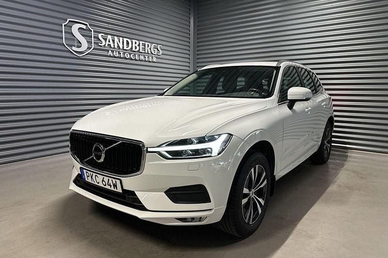 Vit Begagnad 2019 Volvo XC60 Momentum SUV | 334 500 kr (Marknadspris) - Bild 1/4