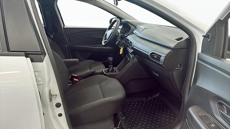 Begagnad Dacia Sandero Essentiel 91 HK (66 kW) 2023 Vit Halvkombi