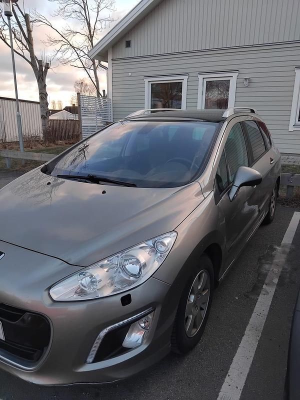 Begagnad Peugeot 308 SW 111 HK (81 kW) 2012 Kombi