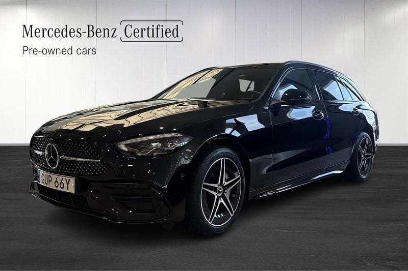 Svart Begagnad 2022 Mercedes C300e AMG Kombi | 419 000 kr (Bra pris) - Bild 1/4