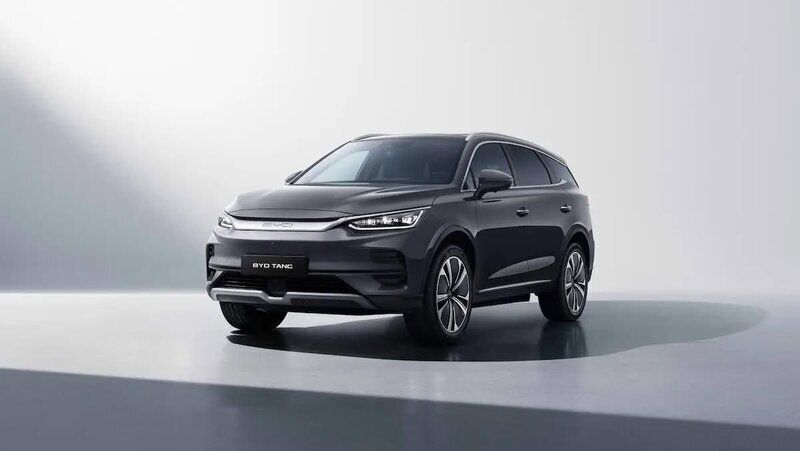 Grå Ny 2024 BYD Tang SUV | 749 900 kr - Bild 1/4