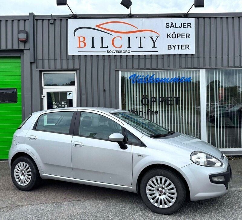 Silver Begagnad 2010 Fiat Punto Evo Dynamic Halvkombi | 39 900 kr - Bild 1/4