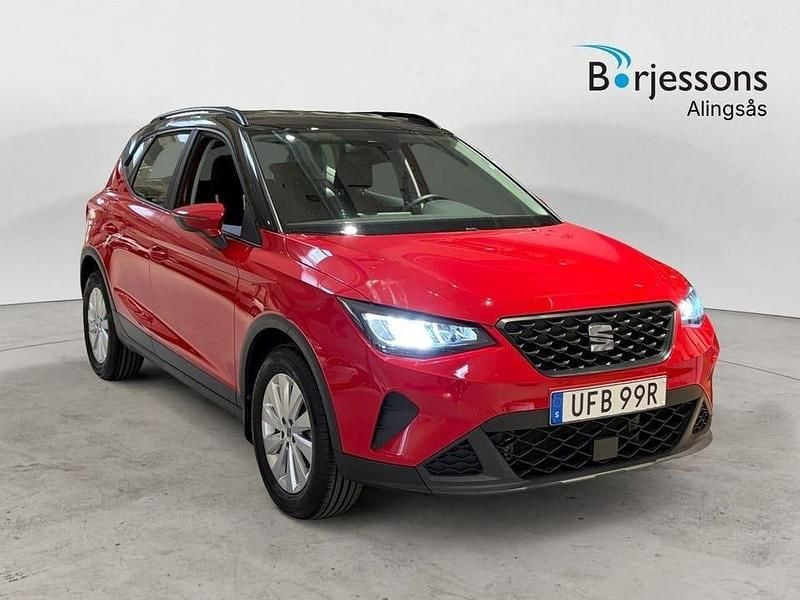 Begagnad Seat Arona Style 112 HK (82 kW) 2023 Röd SUV