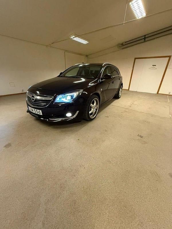Brun Begagnad 2015 Opel Insignia Business Kombi | 89 000 kr (Marknadspris) - Bild 1/4
