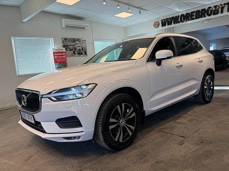 Begagnad Volvo XC60 Momentum 197 HK (144 kW) 2020 Vit SUV