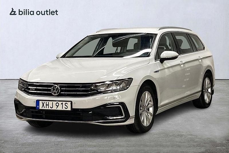 Vit Begagnad 2019 VW Passat GTE Kombi | 259 900 kr (Marknadspris) - Bild 1/3