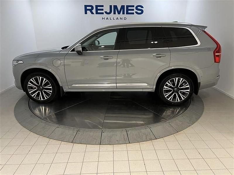 Begagnad Volvo XC90 Plus 462 HK (339 kW) 2024 Grå SUV