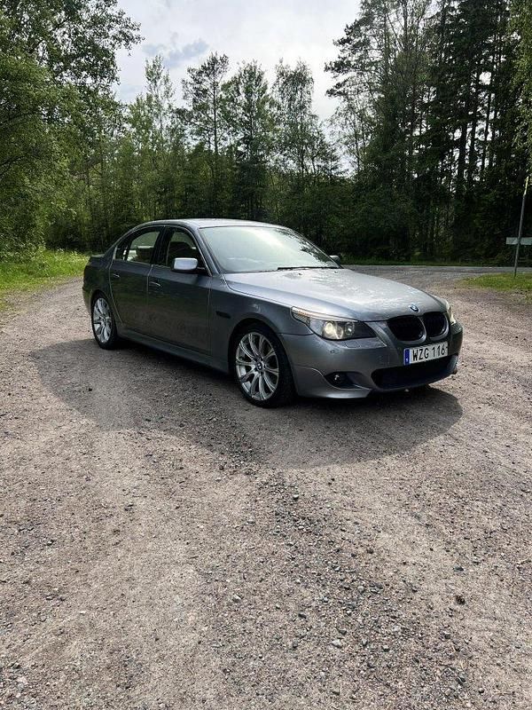 Begagnad 2006 BMW 530 M Sport Sedan | 57 000 kr - Bild 1/4