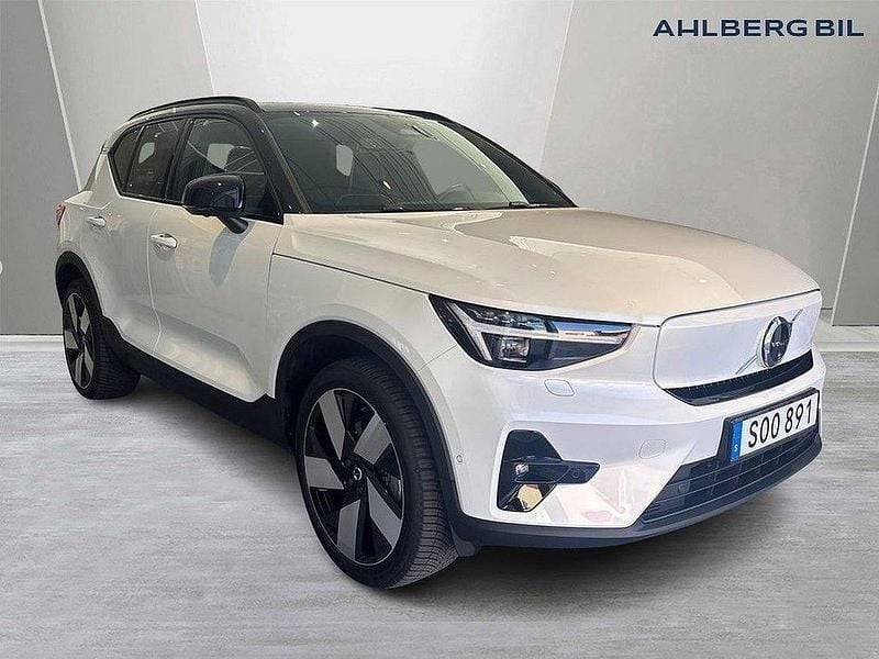 Vit Begagnad 2023 Volvo XC40 Ultimate SUV | 499 500 kr - Bild 1/3