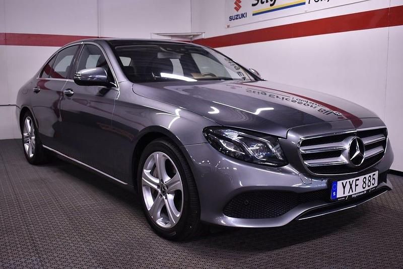 Begagnad Mercedes E400 Avantgarde 333 HK (244 kW) 2017 Grå Sedan
