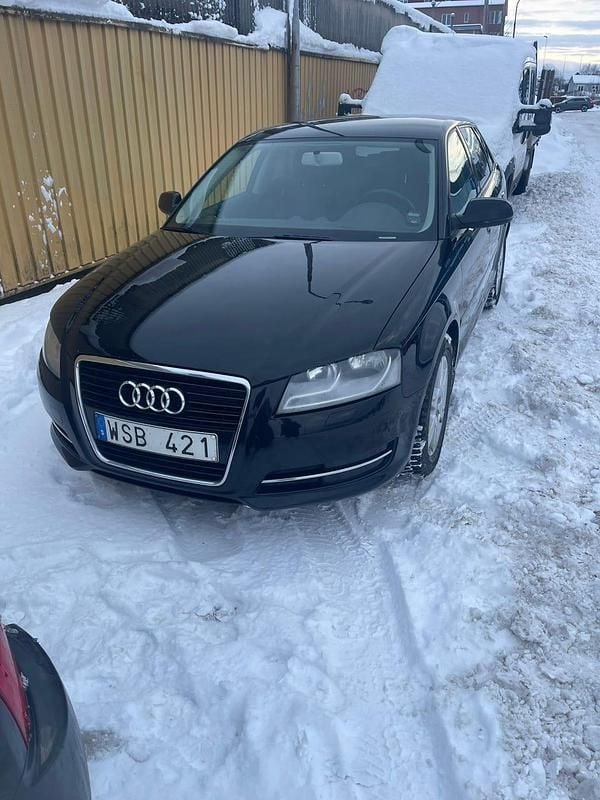 Begagnad 2011 Audi A3 Sportback Halvkombi | 58 000 kr (Lite dyr) - Bild 1/4