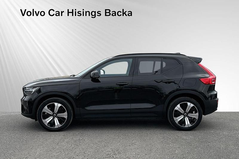 Begagnad Volvo XC40 Single Motor 175 kW (238 HK) 2022 Svart SUV