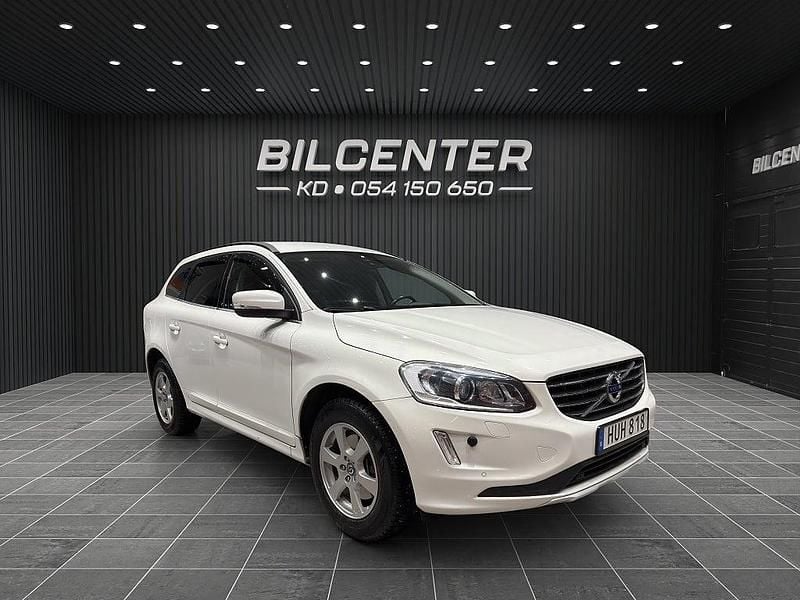 Begagnad Volvo XC60 Momentum 181 HK (133 kW) 2014 Vit SUV