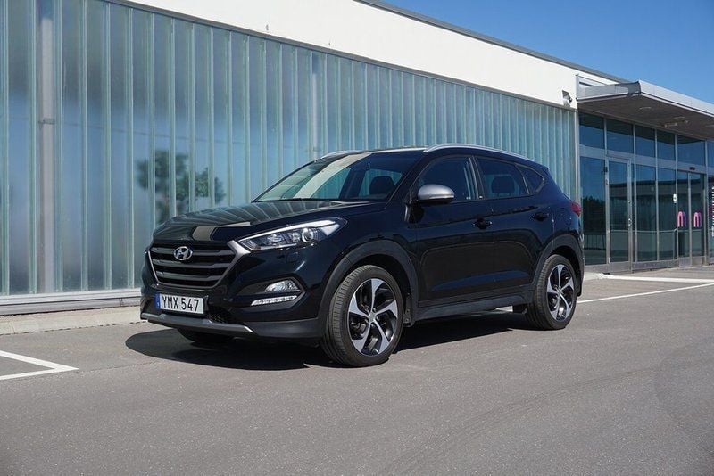 Svart Begagnad 2017 Hyundai Tucson SUV | 248 900 kr (Lite dyr) - Bild 1/4