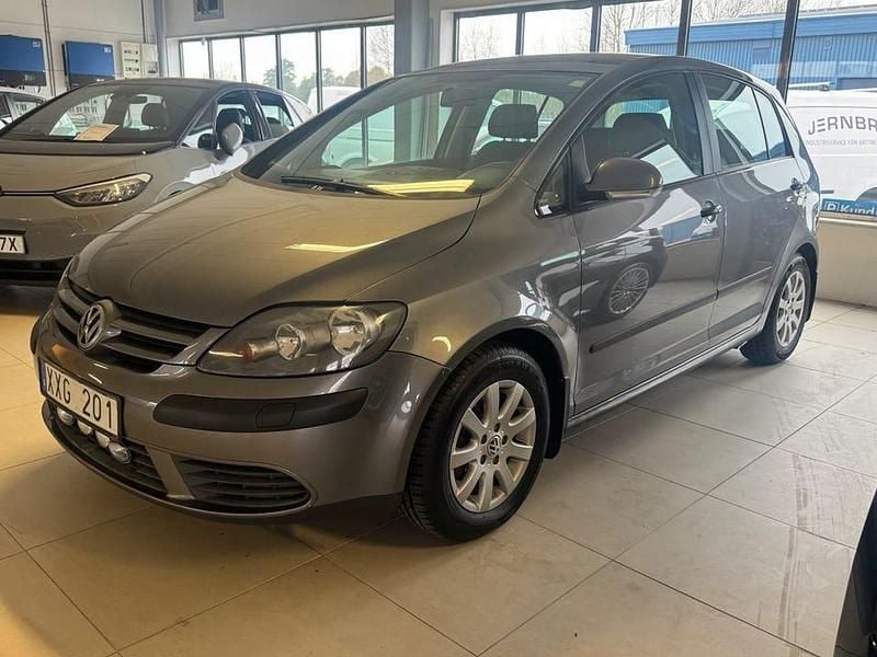 Grå Begagnad 2006 VW Golf Plus Cross Comfortline Minibuss | 43 500 kr (Lite dyr) - Bild 1/4