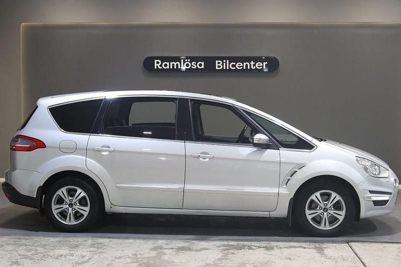 Begagnad Ford S-MAX Business Edition 163 HK (119 kW) 2013 Grå Minibuss