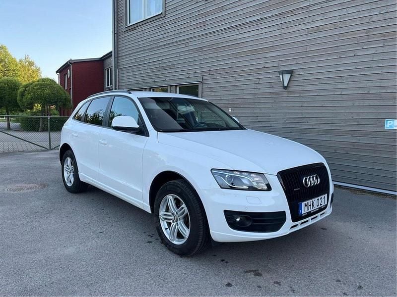 Vit Begagnad 2012 Audi Q5 SUV | 159 000 kr (Marknadspris) - Bild 1/4
