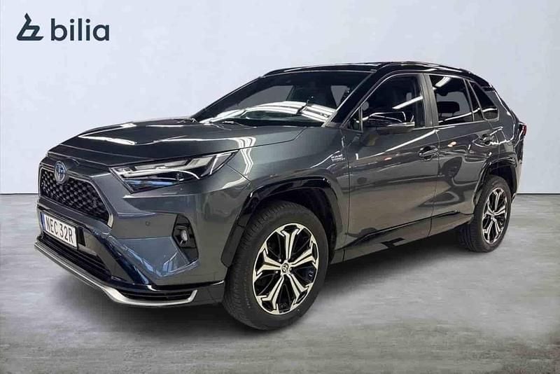 Grå Begagnad 2022 Toyota RAV4 Hybrid Style SUV | 449 900 kr (Marknadspris) - Bild 1/1