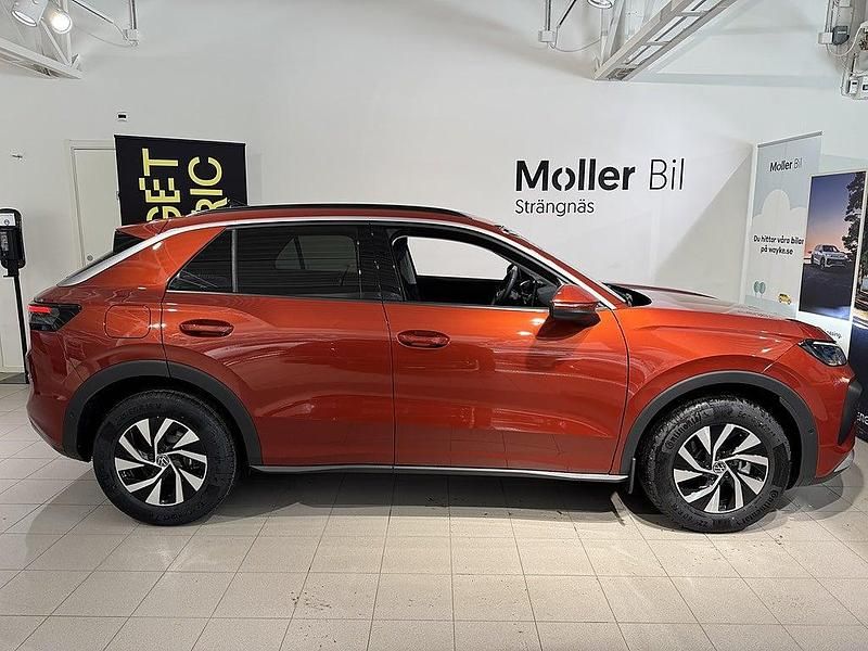 Ny VW T-Roc 150 HK (110 kW) 2026 Röd SUV