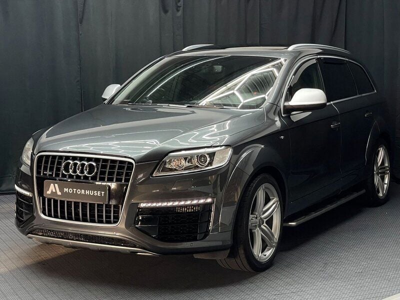 Grå Begagnad 2009 Audi Q7 SUV | 359 800 kr - Bild 1/4
