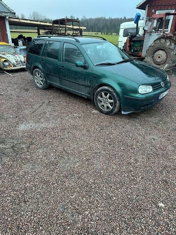 Begagnad 2000 VW Golf IV Kombi | 19 000 kr (Marknadspris) - Bild 1/2