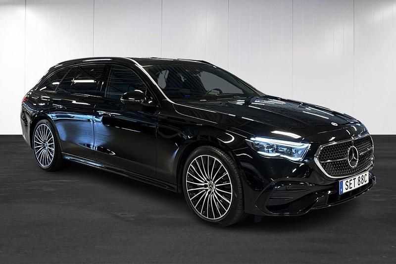 Begagnad Mercedes E220 AMG line 197 HK (144 kW) 2025 Svart Kombi